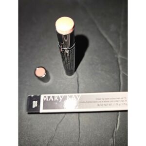 Mary‎ Kay Tinted Lip Balm Peach New